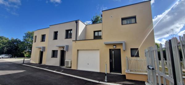 ST BONNET DE MURE LE HAUT - MAISON DE VILLE 4 pièces 86,23 m² neuve avec GARAGE ET JARDIN