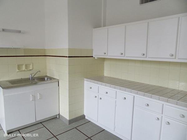 La Roche Sur Yon -centre type 4 pièces - 122 m² , La roche sur yon