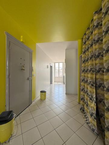 EXCLUSIVITE A VENDRE  49000 SAUMUR Appartement 3 pièces 82 m² balcon