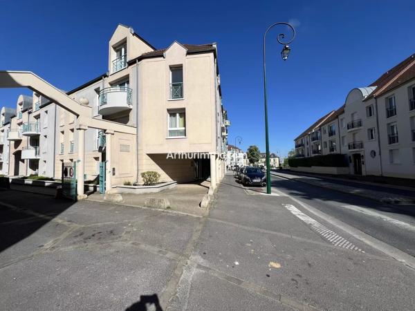 Vente                                                      Appartement
                        
                     2 pièces                      51 m2                     à Sucy-en-Brie