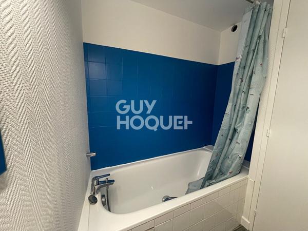 LOCATION STUDIO AVEC TERRASSE (30 m²) à LAON VILLE HAUTE