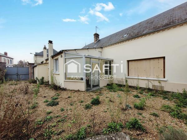 Maison à rénover + grandes surfaces de stockage