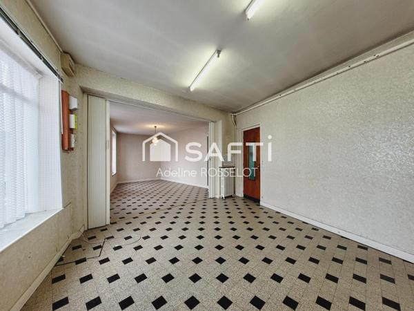 Maison à rénover + grandes surfaces de stockage