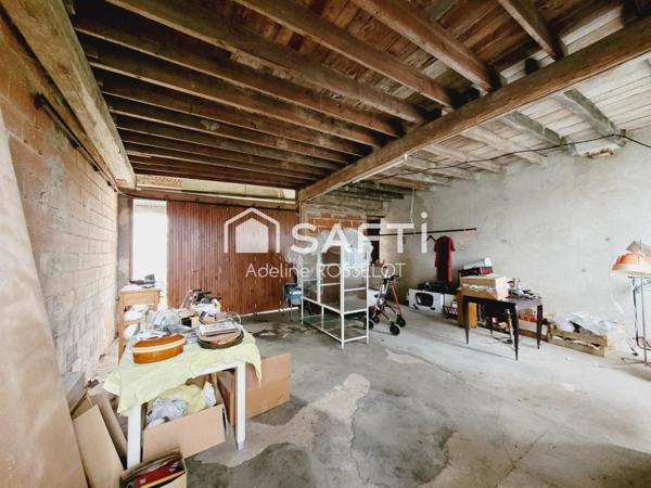Maison à rénover + grandes surfaces de stockage