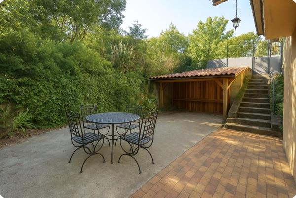 Au Bugue, maison + appartement