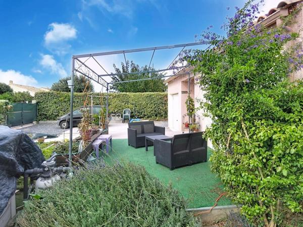 Villa plain pied 4 faces ,90 m², 3 chambres sur terrain arboré de 400 m²