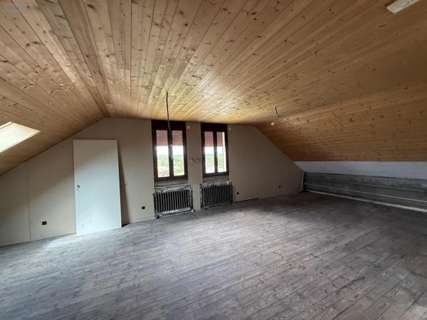 Maison à vendre à Saint-Yorre dans l'Allier (03270), ref : 2025/939-03020