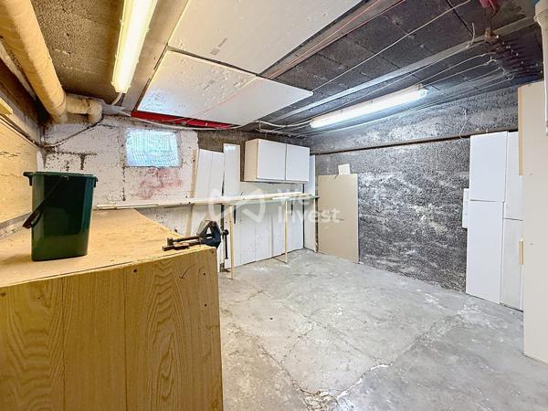 Appartement T3 à rénover avec jardin – Réhon, Cité Beauséjour