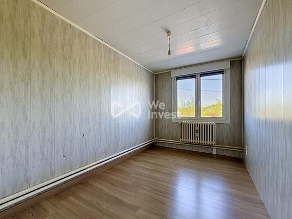 Appartement T3 à rénover avec jardin – Réhon, Cité Beauséjour
