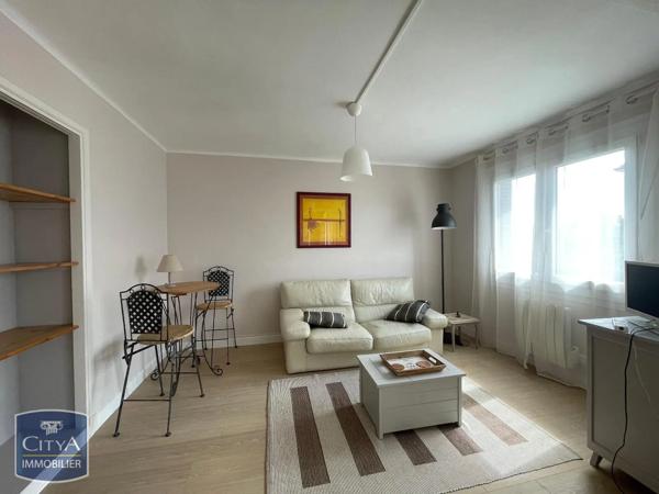 Appartement à louer 3 pièces 75.92m² Béziers (34500)