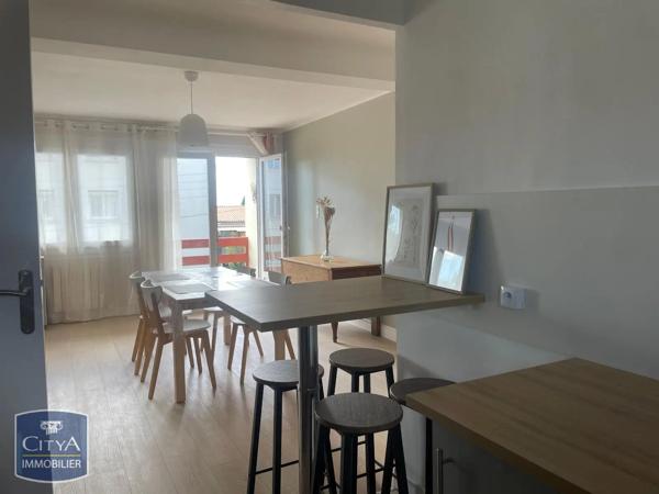Appartement à louer 3 pièces 75.92m² Béziers (34500)