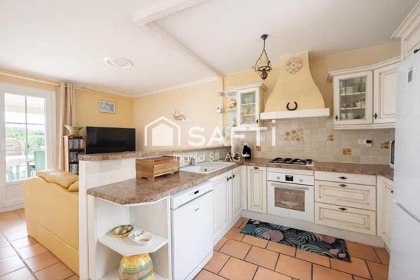 Maison rénovée avec piscine exposée plein Sud