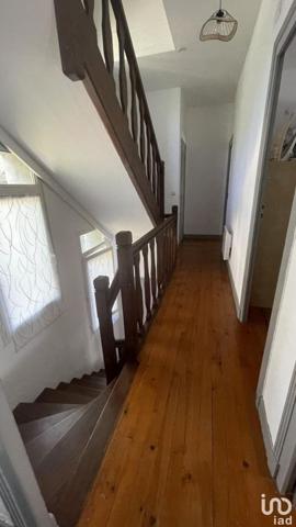 Maison de ville 5 pièces de 105 m² à Mouleydier (24520)