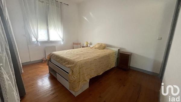 Maison de ville 5 pièces de 105 m² à Mouleydier (24520)