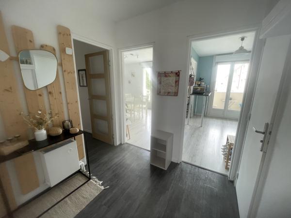 Appartement
         3 pièces
        - 76 m² Exclusivité 205 000 € *