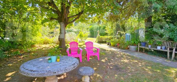 Maison 130 m² / 4 chambres /Sous-sol ou rez-de-jardin TOTAL / Garage 30 m² / Extérieur sur 2600 m² /