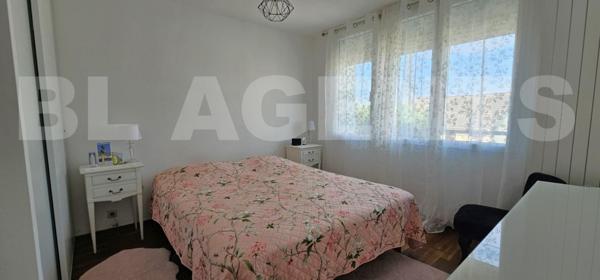 Maison 130 m² / 4 chambres /Sous-sol ou rez-de-jardin TOTAL / Garage 30 m² / Extérieur sur 2600 m² /