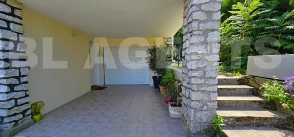 Maison 130 m² / 4 chambres /Sous-sol ou rez-de-jardin TOTAL / Garage 30 m² / Extérieur sur 2600 m² /