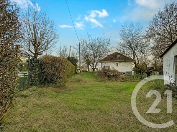 Terrain à vendre  348 m 2   FAREMOUTIERS  - 77