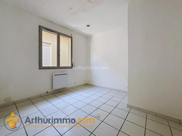 Vente                                                      Immeuble
                        
                                         121 m2                     à Reims