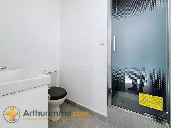 Vente                                                      Immeuble
                        
                                         121 m2                     à Reims