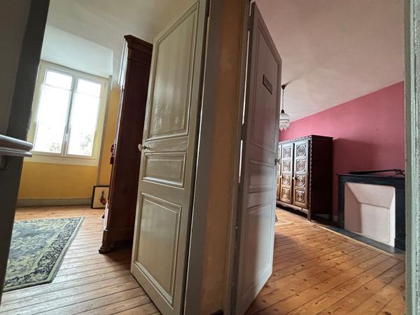 A VENDRE NANTES/ZOLA MAISON ANCIENNE AVEC GARAGE/JARDIN ARBORE SUD