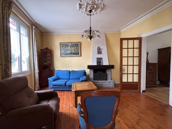 A VENDRE NANTES/ZOLA MAISON ANCIENNE AVEC GARAGE/JARDIN ARBORE SUD