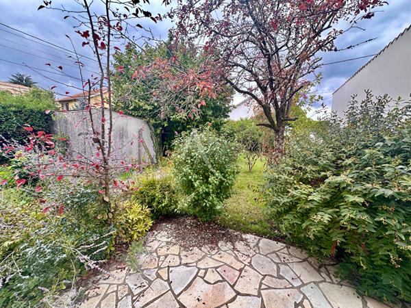 Maison de charme des années 1930 - Saintes Rive Gauche