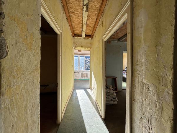 À vendre ? Appartement 78 m² à rénover à Vignale, maison de village