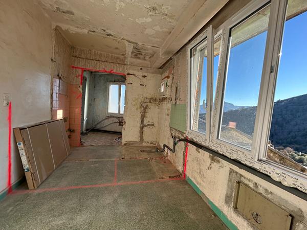 À vendre ? Appartement 78 m² à rénover à Vignale, maison de village