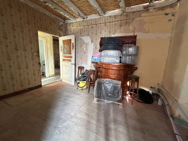 À vendre ? Appartement 78 m² à rénover à Vignale, maison de village