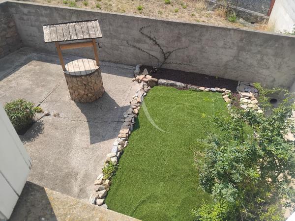 Maison Moux 4 pièce(s) 140 m² avec son petit jardin