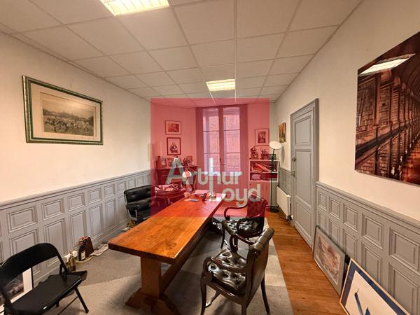 Bureaux de caractère emplacement stratégique en centre-ville Agen