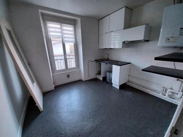 Type 3 Duplex 46 AV DE LA REPUBLIQUE AURILLAC avec garage Détails des diagnostics énergétiques
