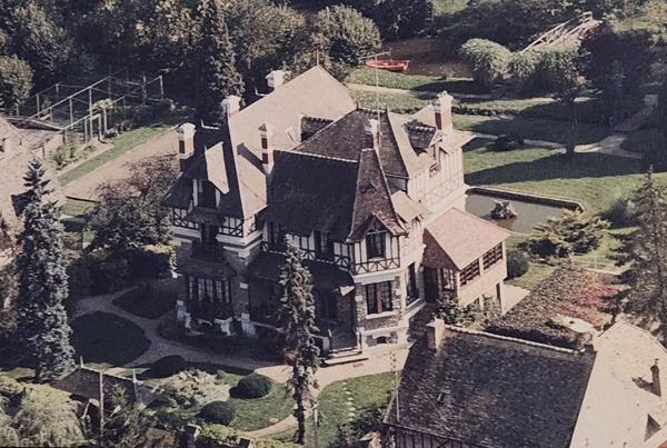 Propriété exceptionnelle sur ROINVILLE SOUS DOURDAN (91410) , Manoir « Belle époque » de 1930 : 400 m² de surfaces pondérées !