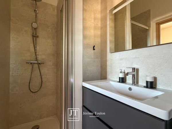 Maison
                                                                                                                                                                                                                                                                                                                        3 pièce(s)                                                                                                                                                                                                          2 chambre(s)                                                                                                                                                                                                          81  m²