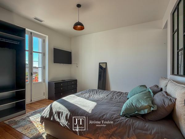 Maison
                                                                                                                                                                                                                                                                                                                        3 pièce(s)                                                                                                                                                                                                          2 chambre(s)                                                                                                                                                                                                          81  m²