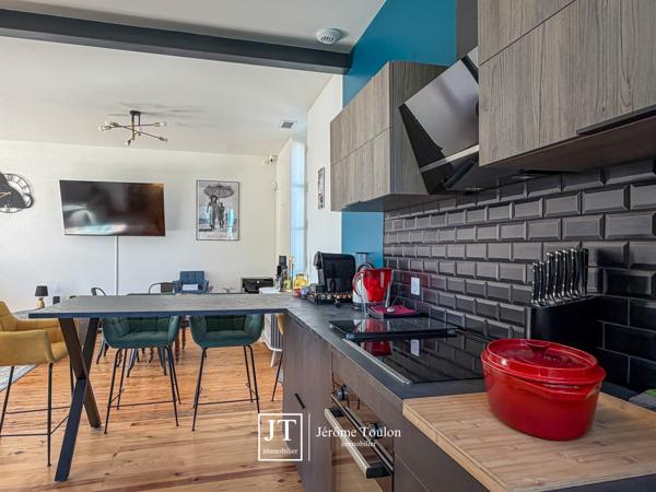 Maison
                                                                                                                                                                                                                                                                                                                        3 pièce(s)                                                                                                                                                                                                          2 chambre(s)                                                                                                                                                                                                          81  m²