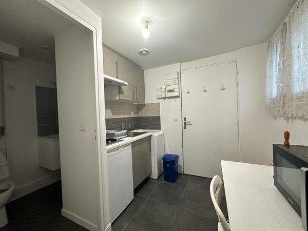 Studio - 21.20 m2 - Meublé - 725€ CC