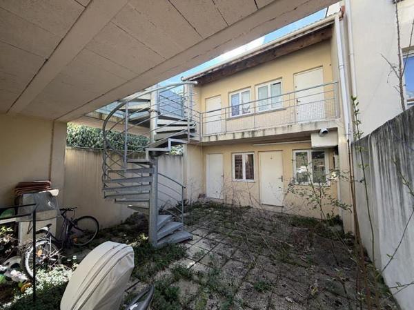 Maison à vendre |  Colombes |  8 pièces | 250 m²