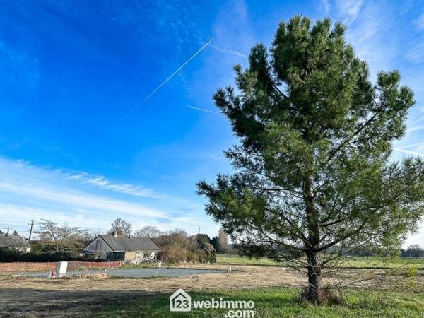 Terrain à bâtir 632 m² à Mazé-Milon 49630