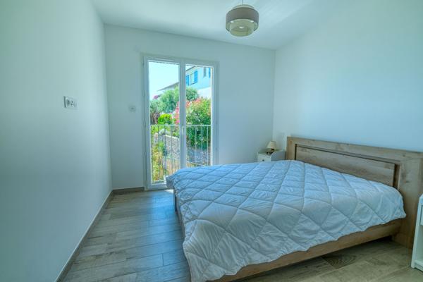 Appartement Brando - Poretto 3 pièce(s) 74 m² avec terrasses vue mer + place de stationnement privative