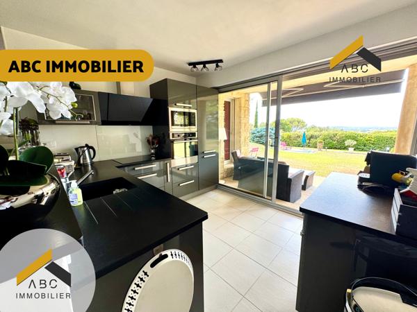 Uchaux (84100) Magnifique maison avec vue dominante