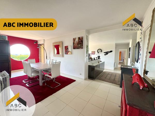 Uchaux (84100) Magnifique maison avec vue dominante