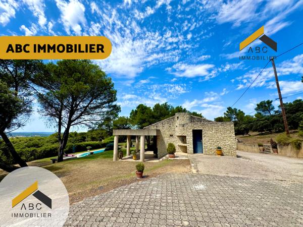 Uchaux (84100) Magnifique maison avec vue dominante