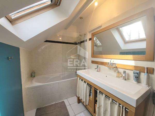 MONTARDON- LOCATION MAISON - 5 pièces de 110 m2