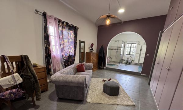 Tampon (97430) À Tampon, immobilier de prestige : maison à vendre 692250 €