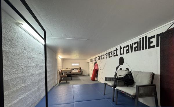 Tampon (97430) À Tampon, immobilier de prestige : maison à vendre 692250 €