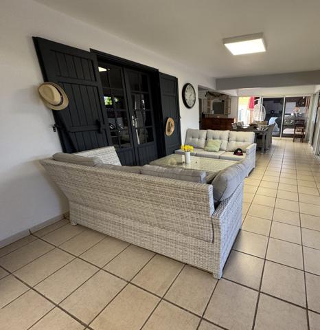 Tampon (97430) À Tampon, immobilier de prestige : maison à vendre 692250 €