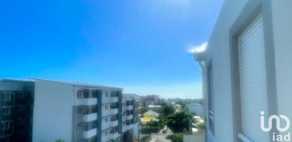 Appartement 3 pièces de 56 m² à SAINTE-CLOTILDE (97490)